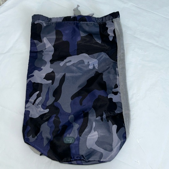 Lug Cinch Pouch in Cano Navy - Picture 1 of 7